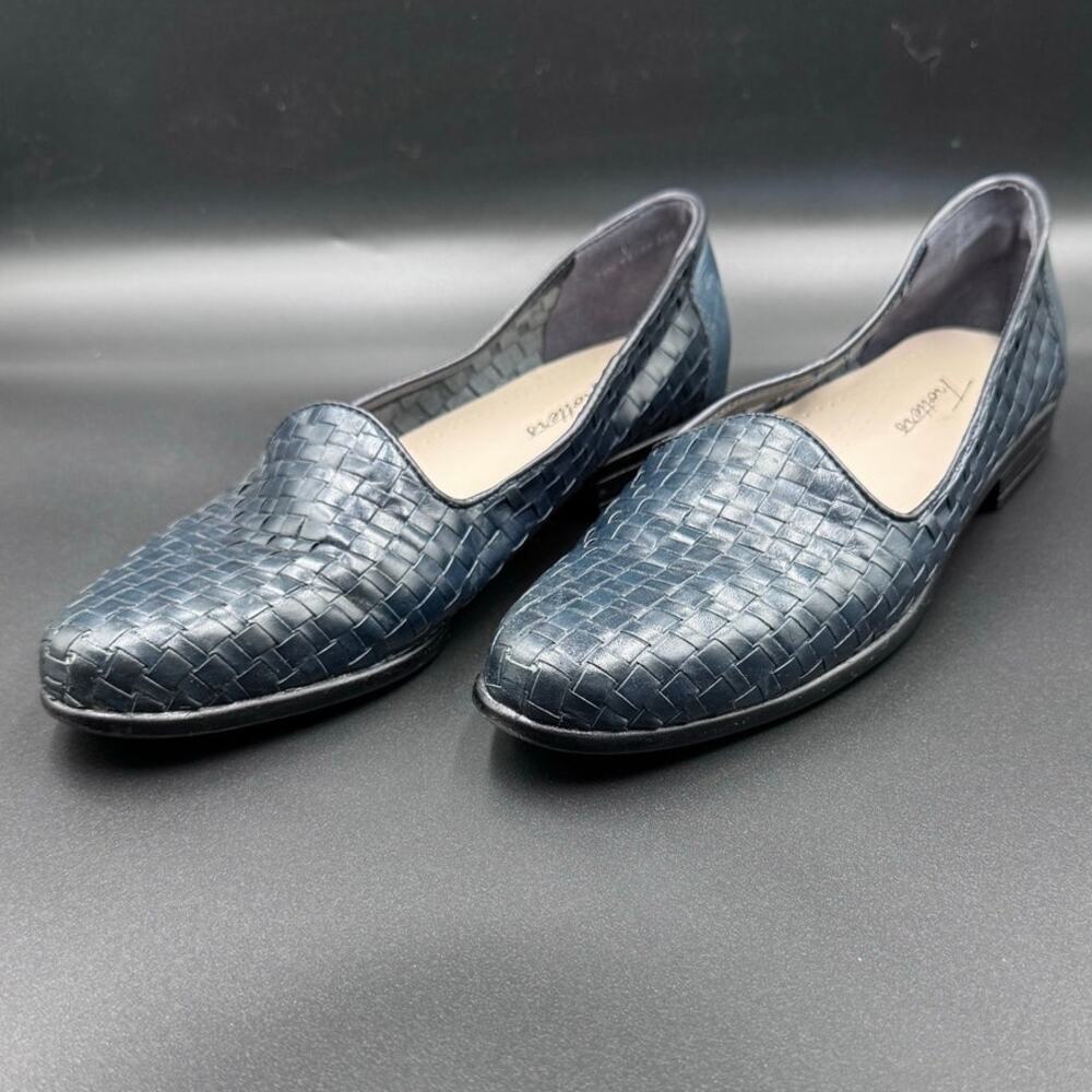 Trotters Liz Loafer Womens Size 7.5 Narrow Navy Blue Slip On